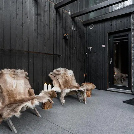 A Modern, Cozy, And Fully Equipped Nyaraló *