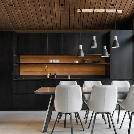 A Modern, Cozy, And Fully Equipped